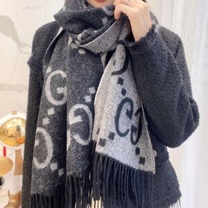 Gucci Women’s Scarf